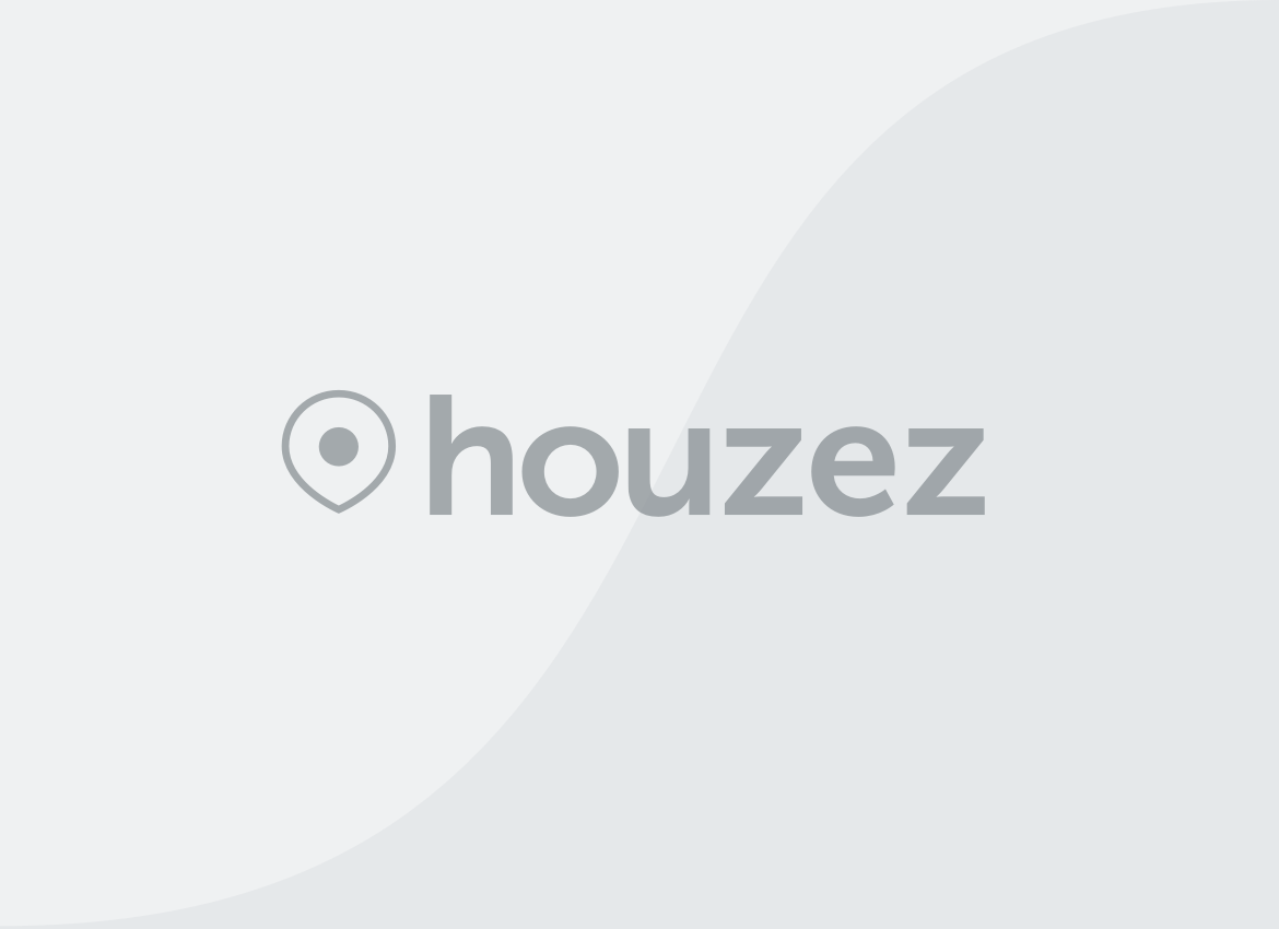 מציאה = דירה 6 חדרים + גג